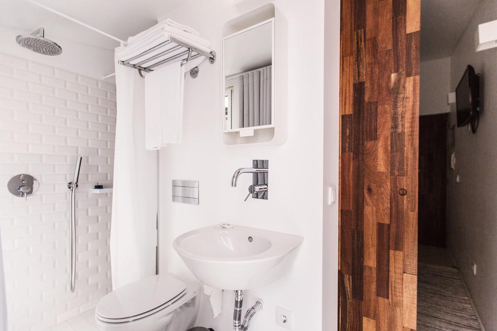 Santa Bica Eat Drink&Sleep Bed & Breakfast Lisabona Exterior foto