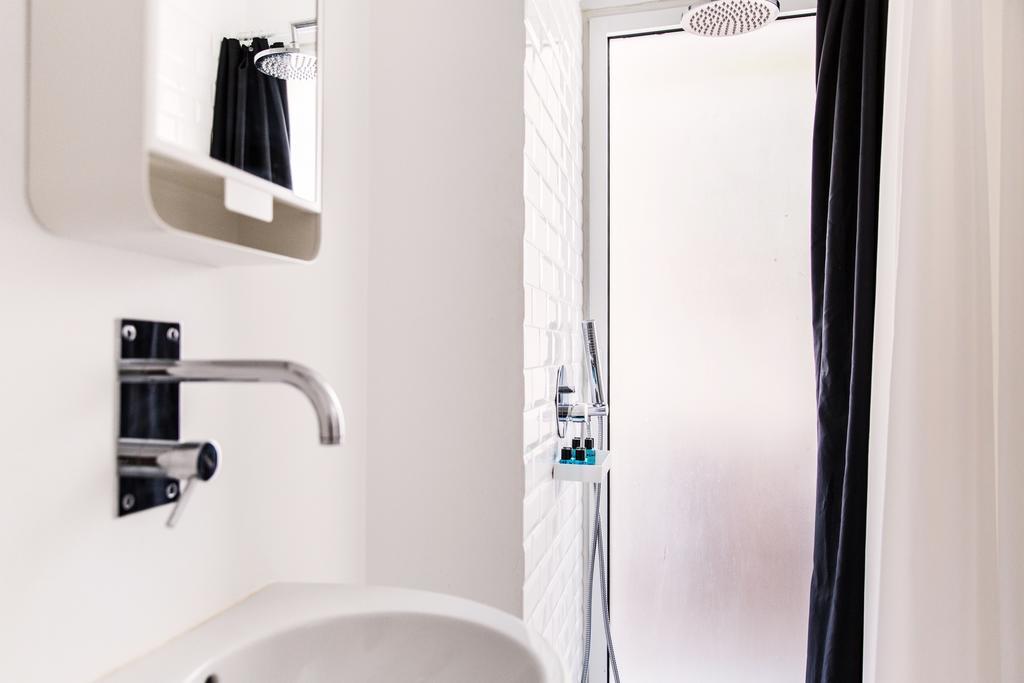 Santa Bica Eat Drink&Sleep Bed & Breakfast Lisabona Exterior foto